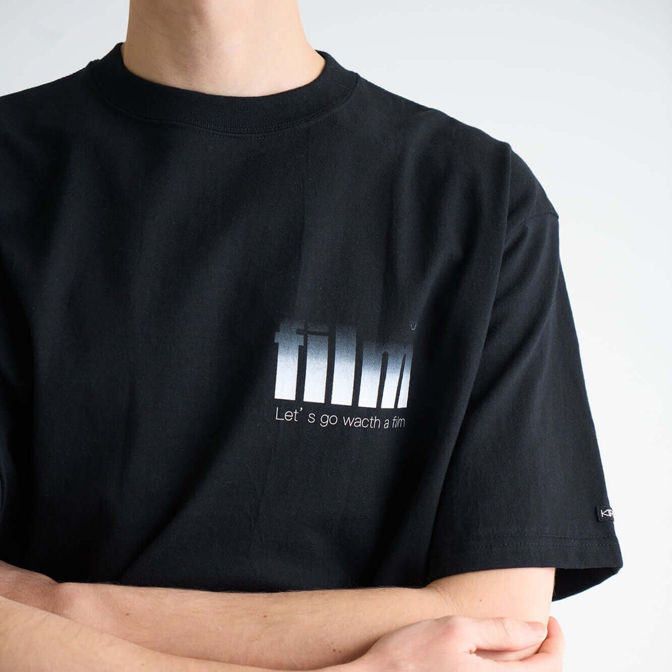 コットン100% フィルム プリント Tシャツ | KIRYOS | KIRYOS